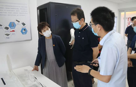 省市发改委高技术处党支部来星空体育开展党建交流活动